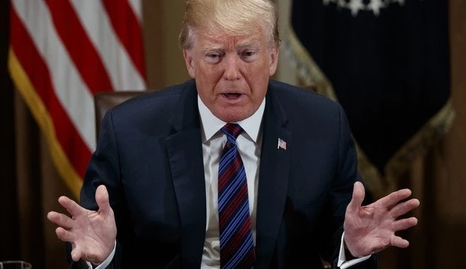 Ο Τραμπ τώρα και… γιατρός: Έγραψε μόνος του την ιατρική γνωμάτευση πριν τις εκλογές